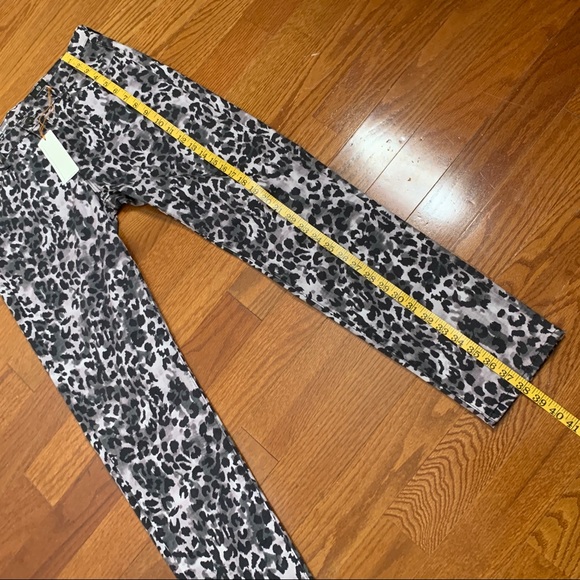 NWT AG Adriano Goldschmied 30 Cigarette Leopard - Picture 9 of 10